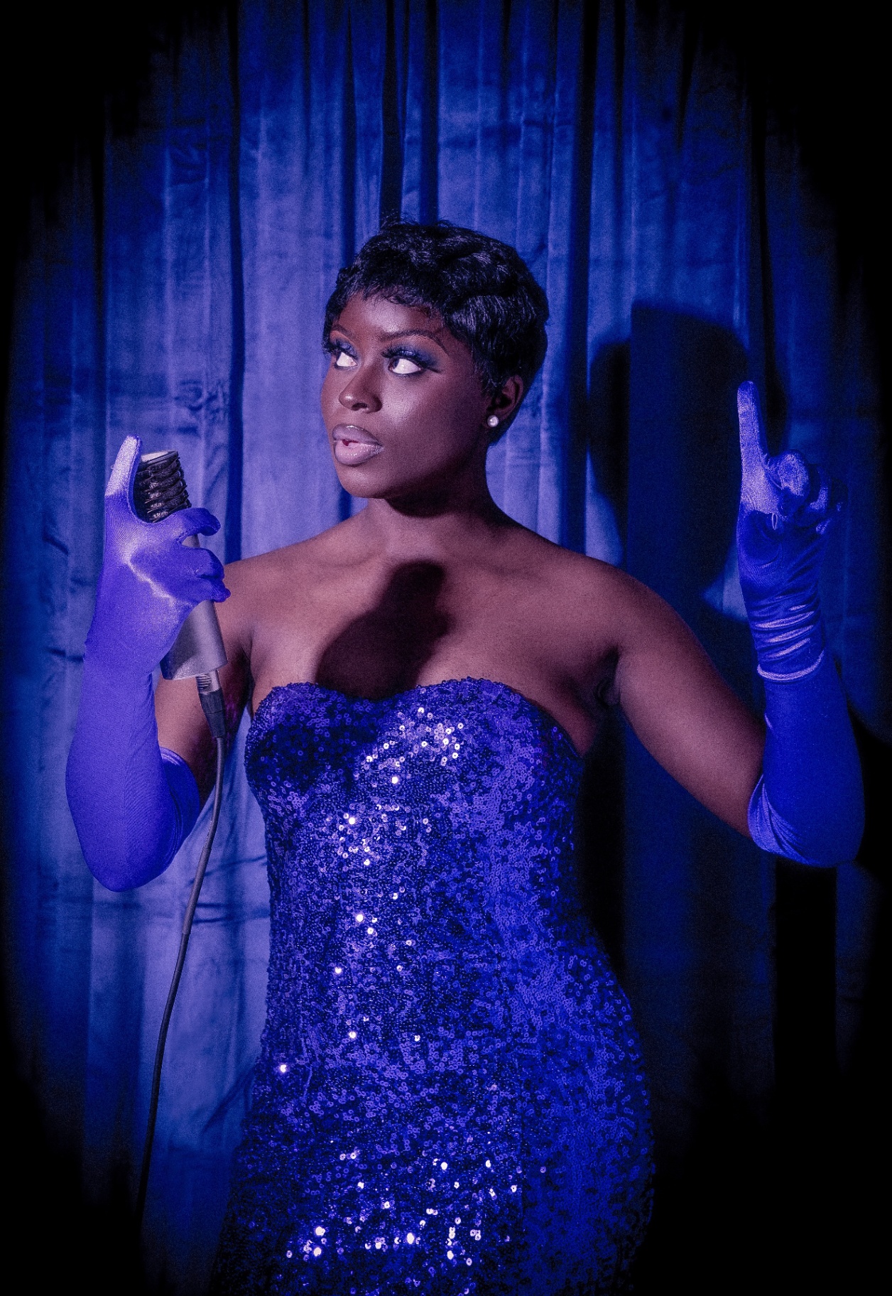BLUE SEQUINS · 10